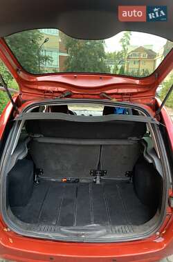 Хэтчбек Ford Fusion 2008 в 