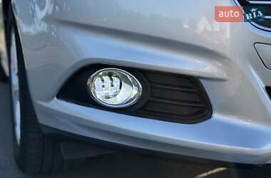 Седан Ford Fusion 2013 в 