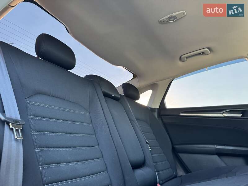 Седан Ford Fusion 2013 в Днепре
