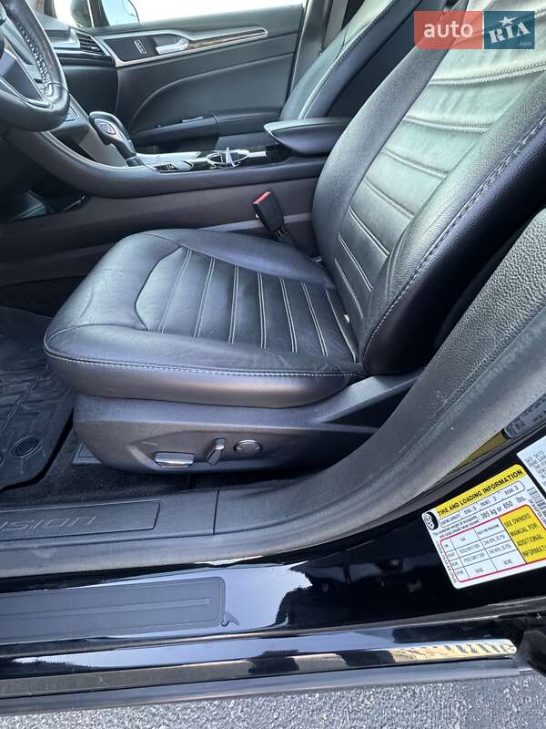 Седан Ford Fusion 2015 в Одессе