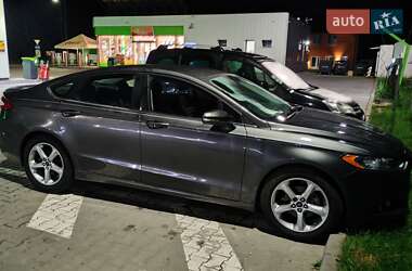 Седан Ford Fusion 2015 в Яремчі