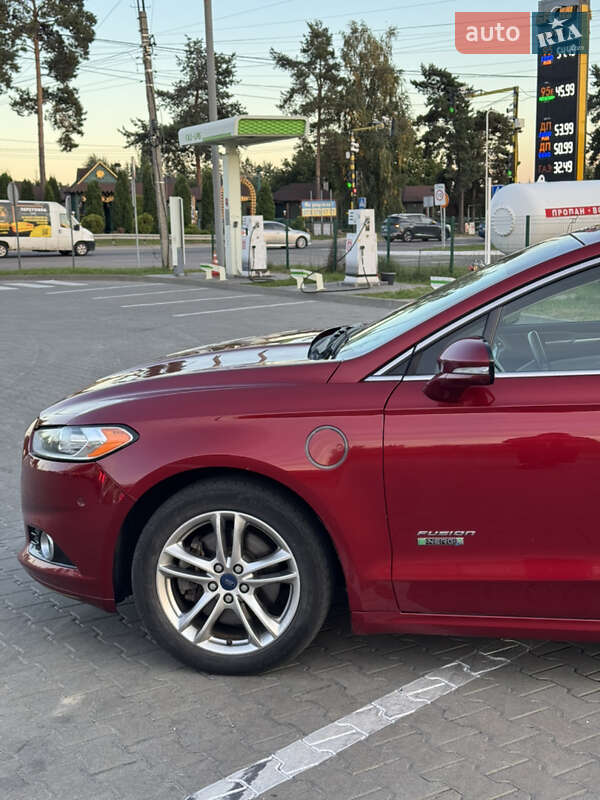 Седан Ford Fusion 2014 в Києві