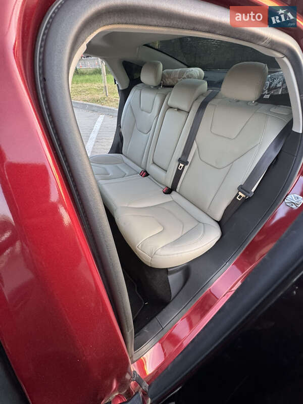 Седан Ford Fusion 2014 в Києві