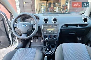 Хэтчбек Ford Fusion 2006 в 