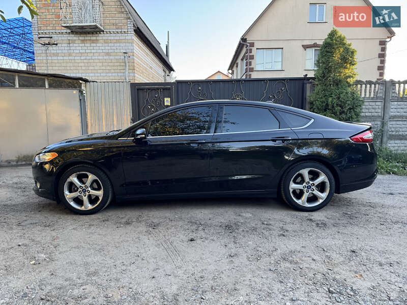 Седан Ford Fusion 2013 в Києві