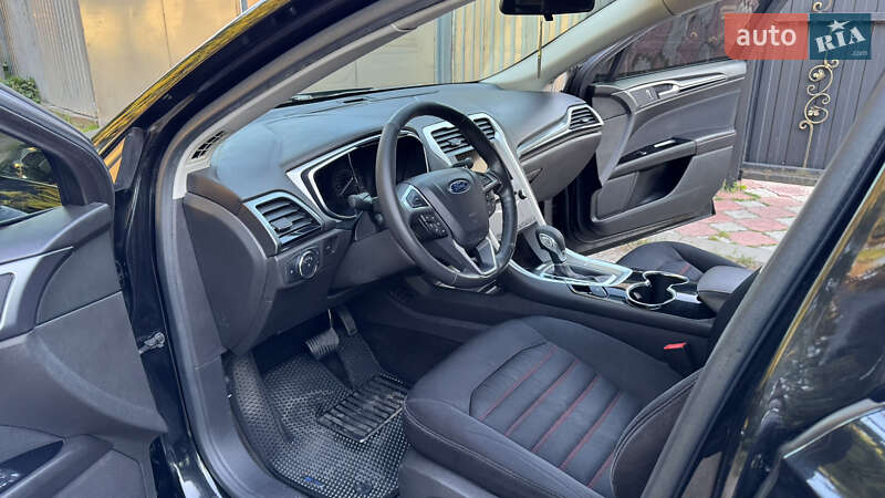Седан Ford Fusion 2013 в Києві