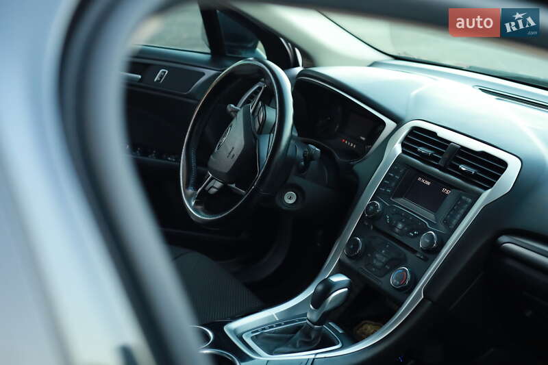 Седан Ford Fusion 2013 в Валках фото 10 Седан Ford Fusion 2013 в Валках