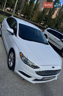 Седан Ford Fusion 2016 в 