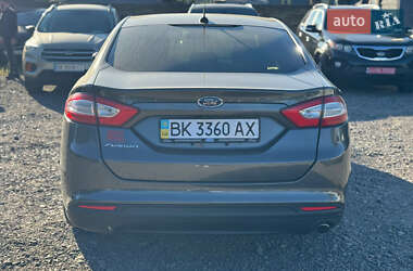 Седан Ford Fusion 2014 в 