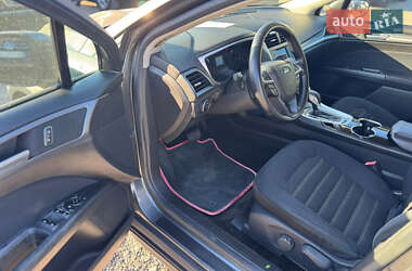 Седан Ford Fusion 2014 в 