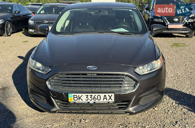 Седан Ford Fusion 2014 в 