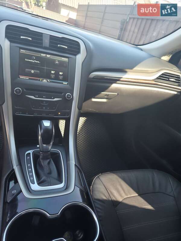 Седан Ford Fusion 2015 в Ивано-Франковске