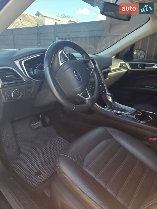 Седан Ford Fusion 2015 в Ивано-Франковске