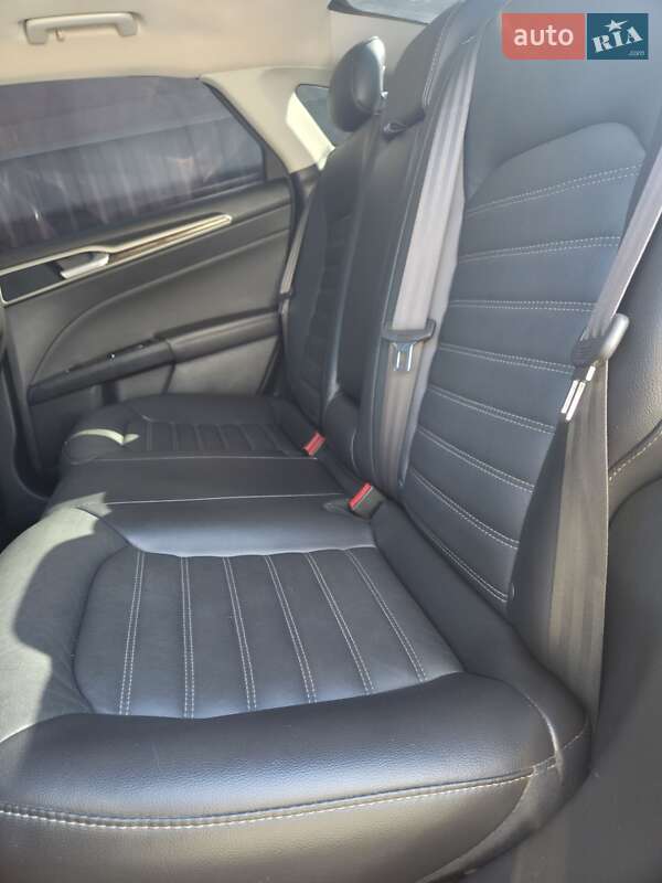 Седан Ford Fusion 2015 в Ивано-Франковске
