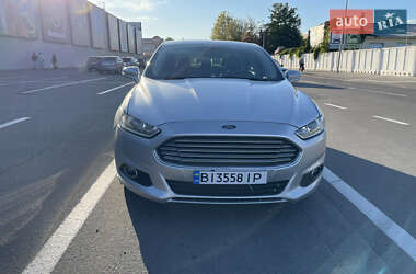 Седан Ford Fusion 2014 в 