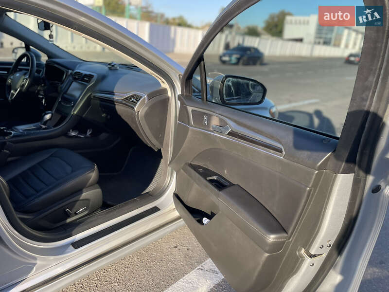 Седан Ford Fusion 2014 в Полтаве