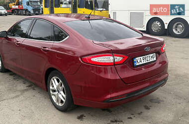 Седан Ford Fusion 2012 в 