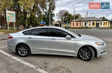 Седан Ford Fusion 2013 в 