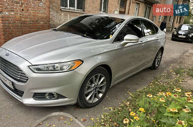Седан Ford Fusion 2013 в 