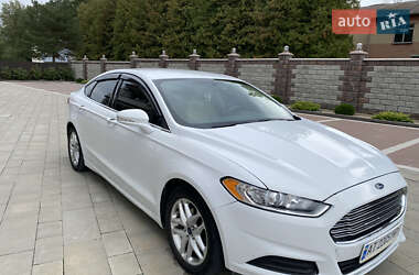 Седан Ford Fusion 2014 в 