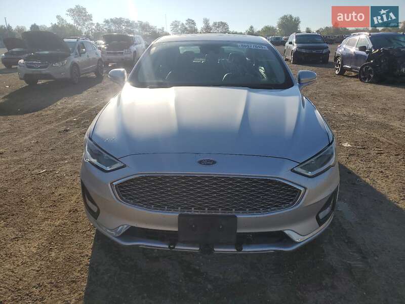 Седан Ford Fusion 2019 в Львові