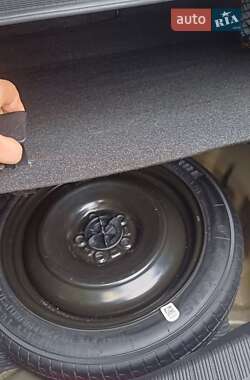 Седан Ford Fusion 2013 в 
