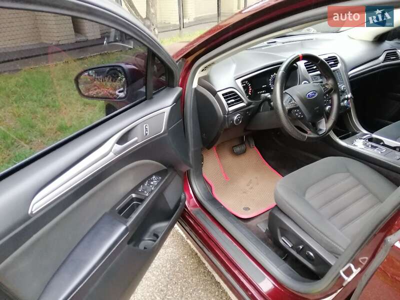 Седан Ford Fusion 2016 в Киеве фото 10 Седан Ford Fusion 2016 в Киеве