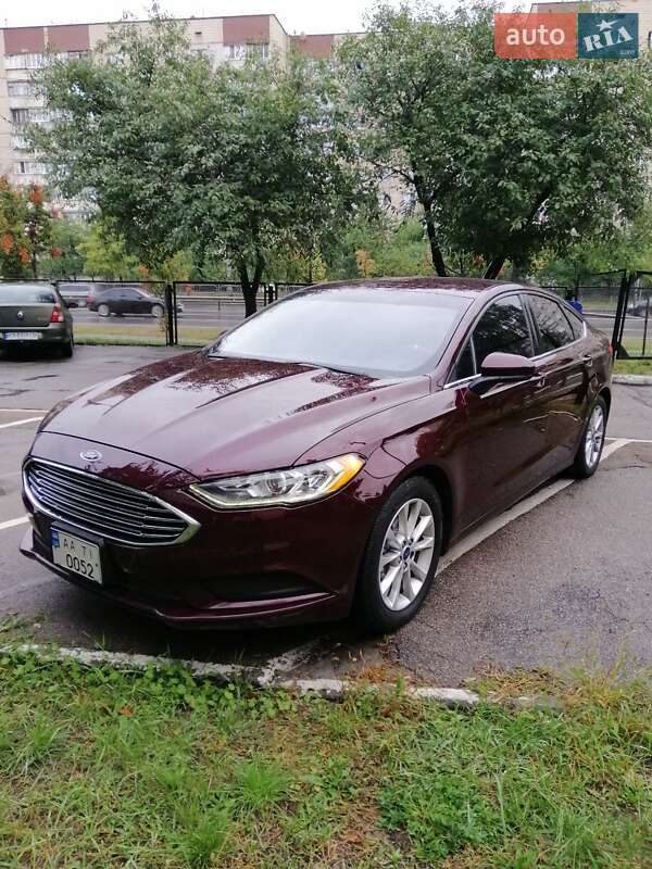 Седан Ford Fusion 2016 в 