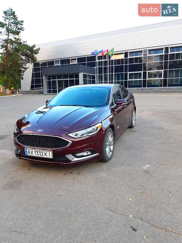 Седан Ford Fusion 2017 в Харкові