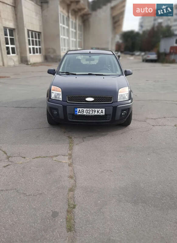 Хетчбек Ford Fusion 2006 в Вінниці