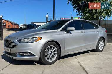 Седан Ford Fusion 2017 в 