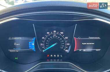Седан Ford Fusion 2017 в 