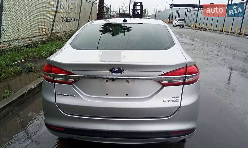 Седан Ford Fusion 2017 в Львове