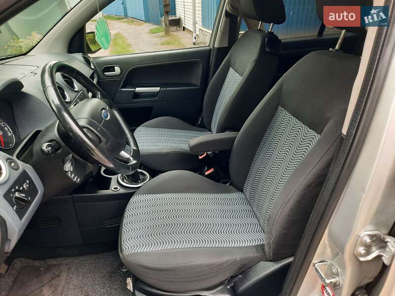 Хэтчбек Ford Fusion 2006 в Полтаве фото 22 Хэтчбек Ford Fusion 2006 в Полтаве