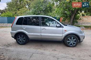 Хэтчбек Ford Fusion 2006 в 