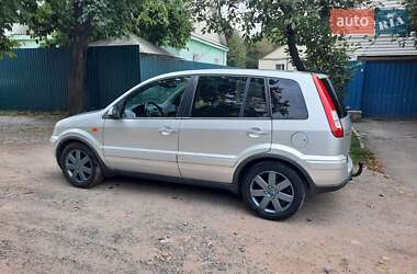 Хэтчбек Ford Fusion 2006 в 