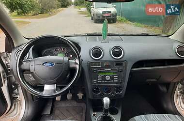 Хэтчбек Ford Fusion 2006 в 