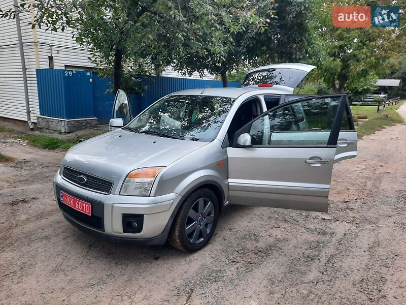 Хэтчбек Ford Fusion 2006 в Полтаве фото 75 Хэтчбек Ford Fusion 2006 в Полтаве