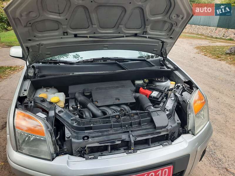 Хэтчбек Ford Fusion 2006 в Полтаве фото 92 Хэтчбек Ford Fusion 2006 в Полтаве