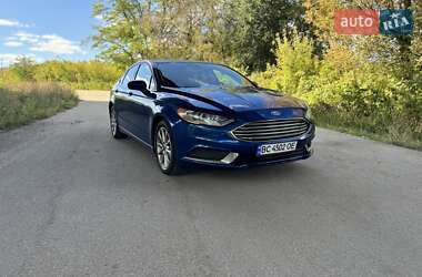 Седан Ford Fusion 2017 в 