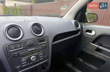 Хетчбек Ford Fusion 2009 в 