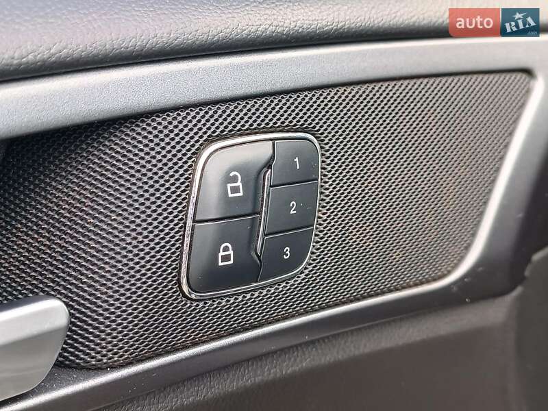Седан Ford Fusion 2013 в Харькове