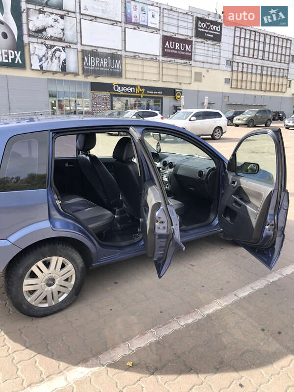 Хетчбек Ford Fusion 2005 в Сумах