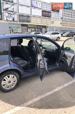 Хетчбек Ford Fusion 2005 в 