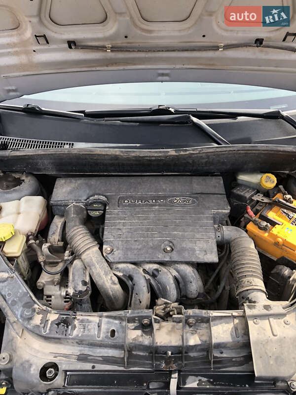 Хетчбек Ford Fusion 2005 в Сумах