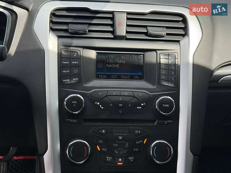 Седан Ford Fusion 2013 в Рівному