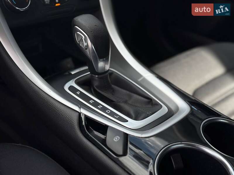 Седан Ford Fusion 2013 в Рівному