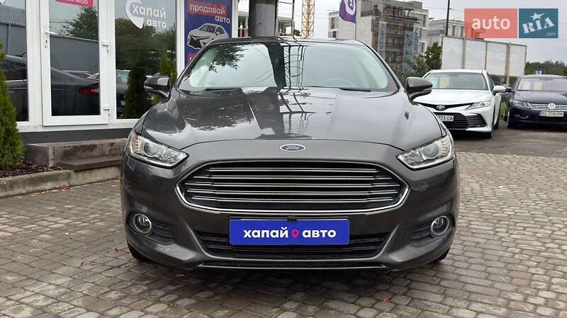Седан Ford Fusion 2016 в Львові