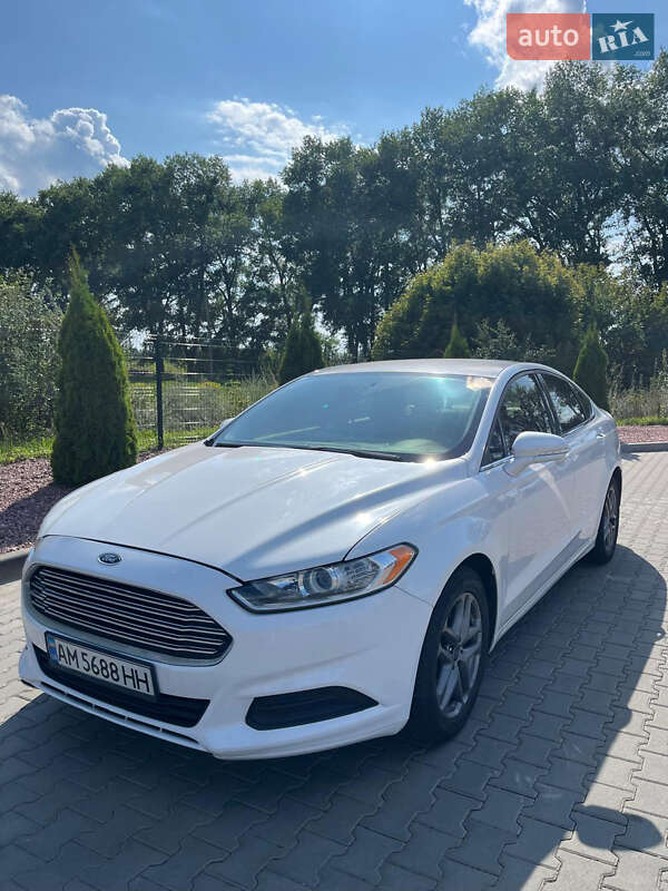 Седан Ford Fusion 2013 в Житомирі