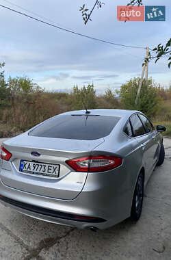 Седан Ford Fusion 2014 в 